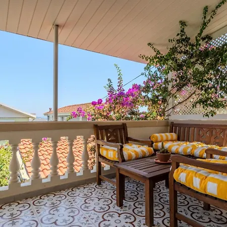 Morisi Homestay *